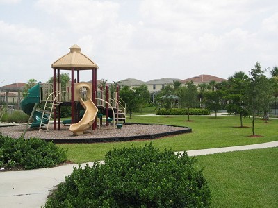 Laguna Lakes playground